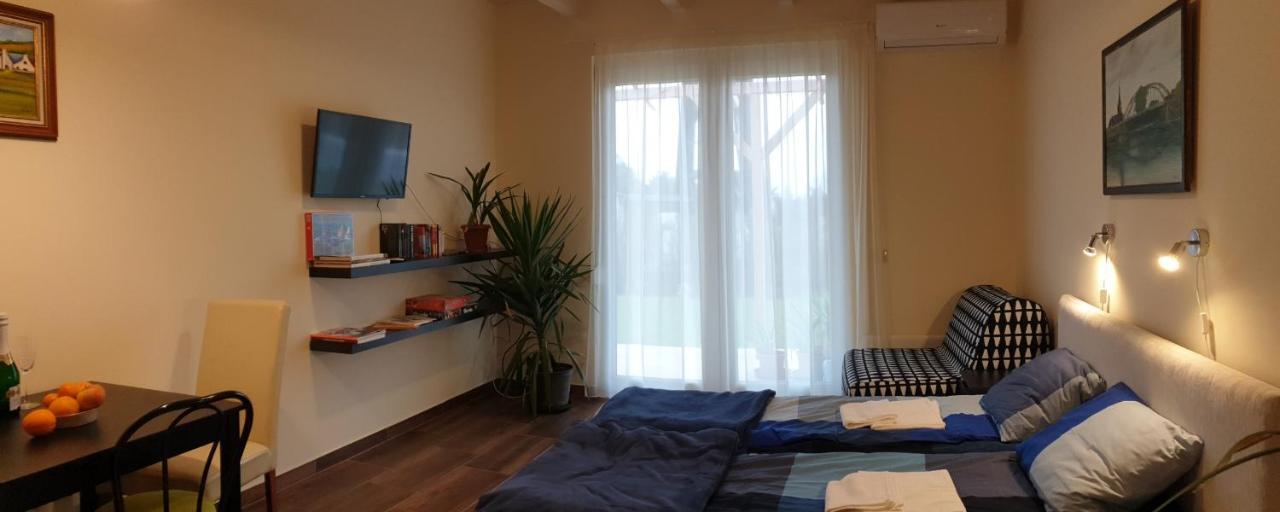 Buzavirag Apartmanhaz Balatonakali Εξωτερικό φωτογραφία