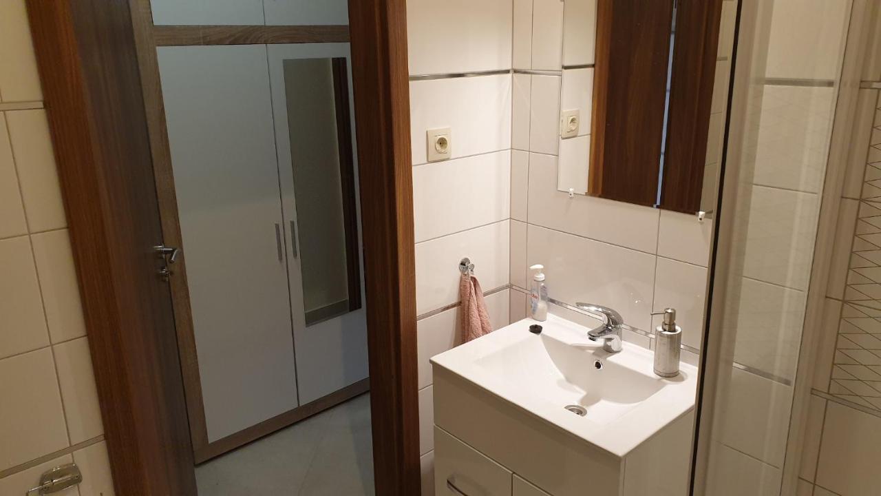 Buzavirag Apartmanhaz Balatonakali Εξωτερικό φωτογραφία